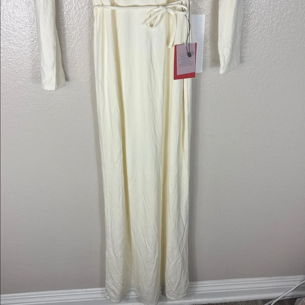 L'Academie Kirina Gown in Ivory - Picture 6 of 14